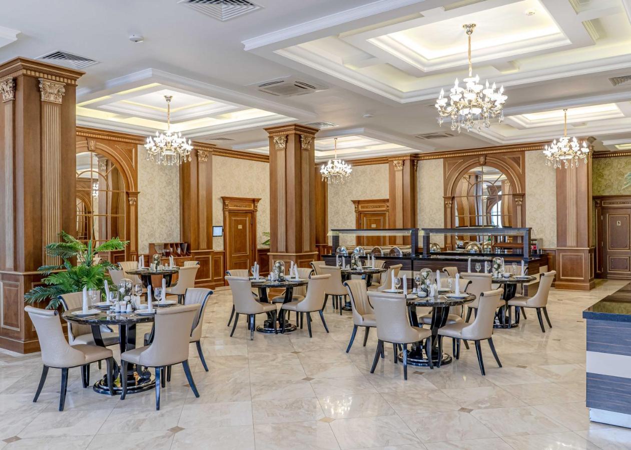 Sultan Palace Hotel Atyraū Esterno foto The restaurant