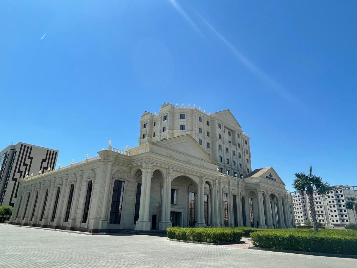 Sultan Palace Hotel Atyraū Esterno foto The new building of the university