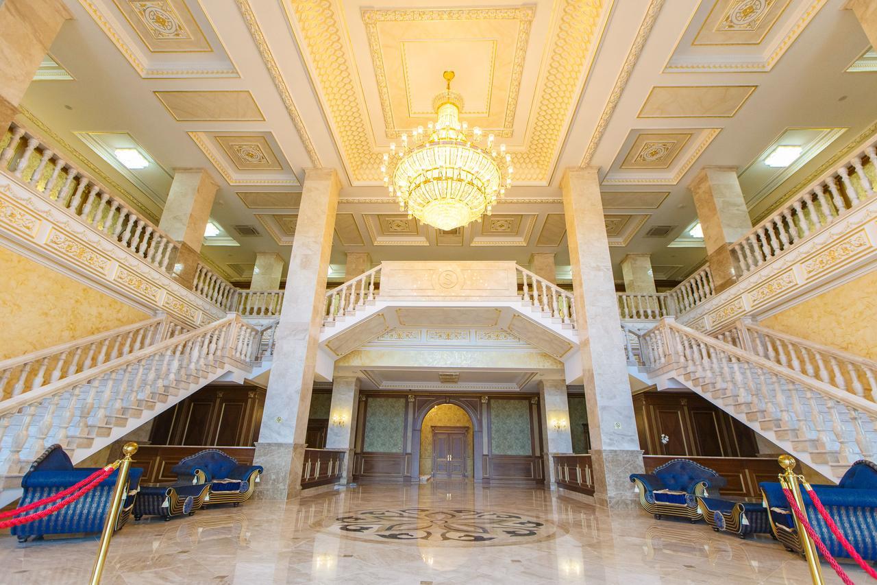 Sultan Palace Hotel Atyraū Esterno foto Interior of the hotel
