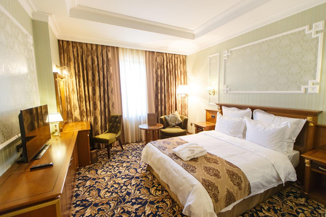Sultan Palace Hotel Atyraū Esterno foto