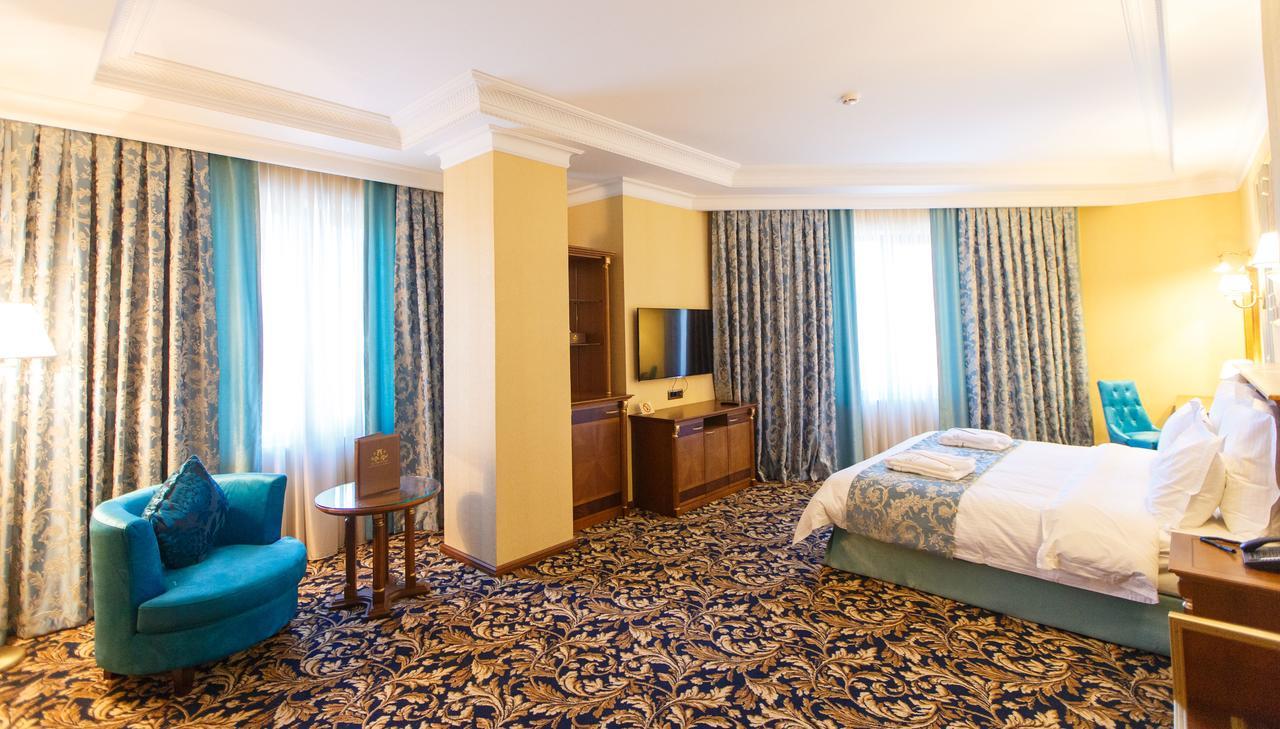 Sultan Palace Hotel Atyraū Esterno foto