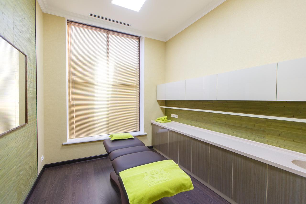 Sultan Palace Hotel Atyraū Esterno foto A treatment room at the National Center for Complementary and Integrative Medicine